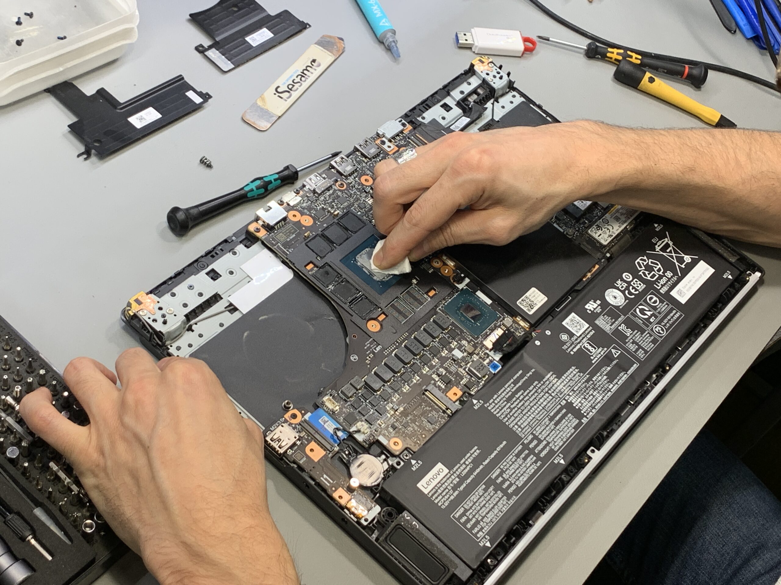 vana termopasta eemraldamine